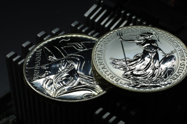 イギリス王立造幣局が発行する銀貨「ブリタニア銀貨」