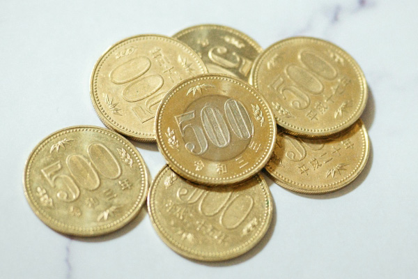 新しい硬貨にはどんな価値がある？