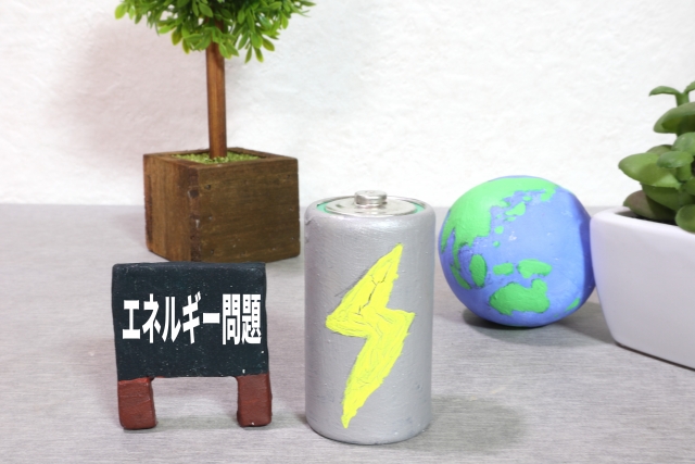 エネルギー危機下:世界経済を揺るがした2022-23年